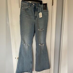 Levi’s ‘70s high rise flare jeans, 28 x 32, NWT